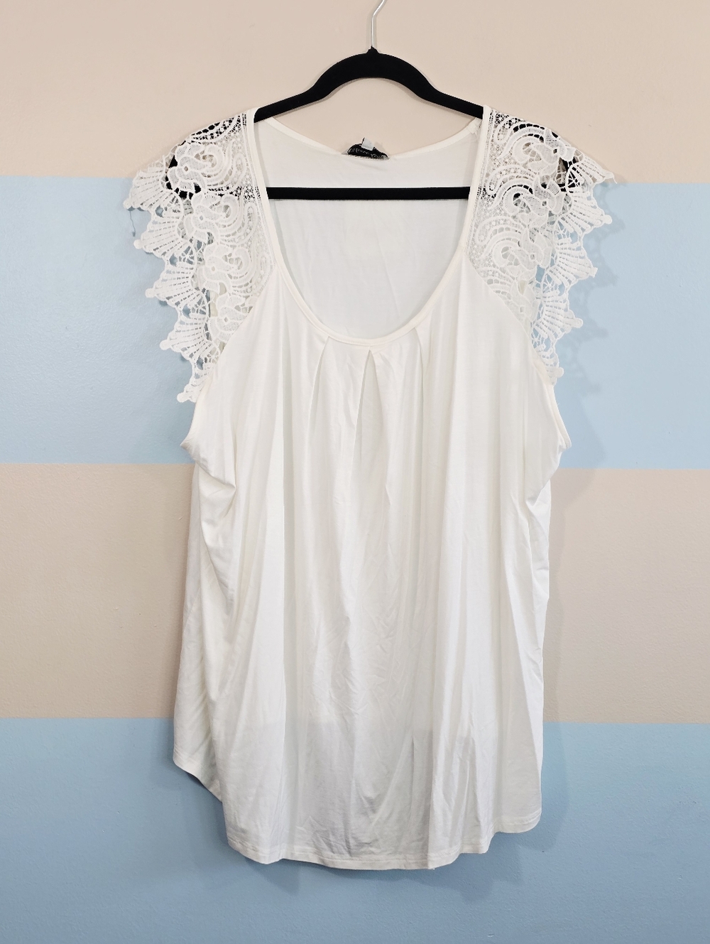 Meera Lane Plus Size White Crochet Sleeve Scoop Neck Tank Top - Picture 2 of 8